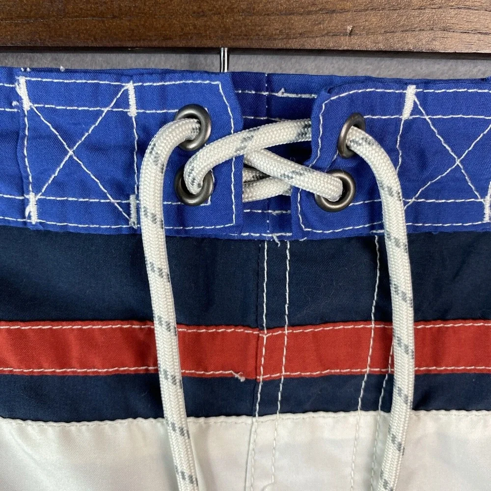 Boston Traders Men XL Swim Trunks Blue White Red Striped Mesh Lined Board Shorts
